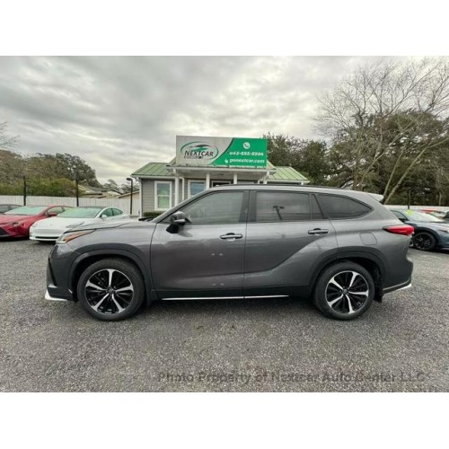 2022 Toyota Highlander XSE's photo