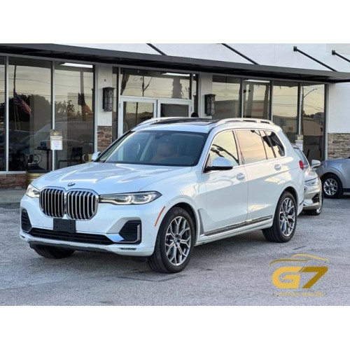 2021 BMW X7 40i's photo