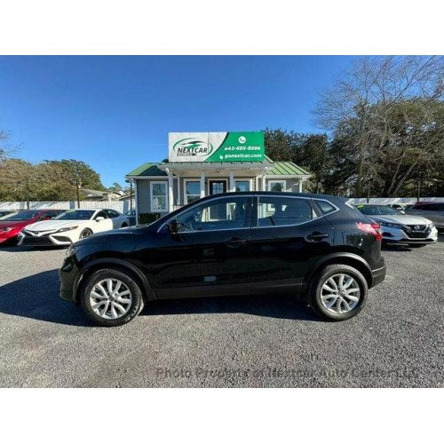 2021 Nissan Rogue Sport S's photo