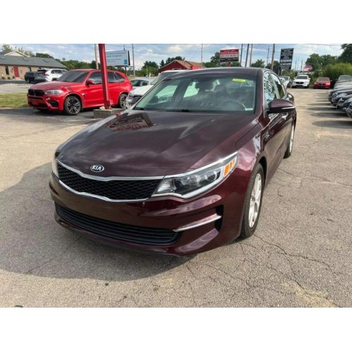 2017 Kia Optima LX's photo