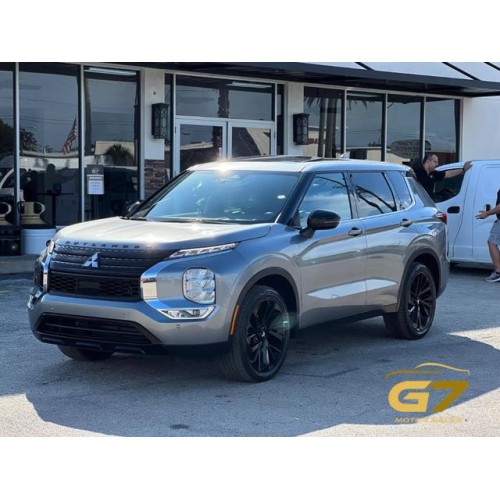 2022 Mitsubishi Outlander Black Edition