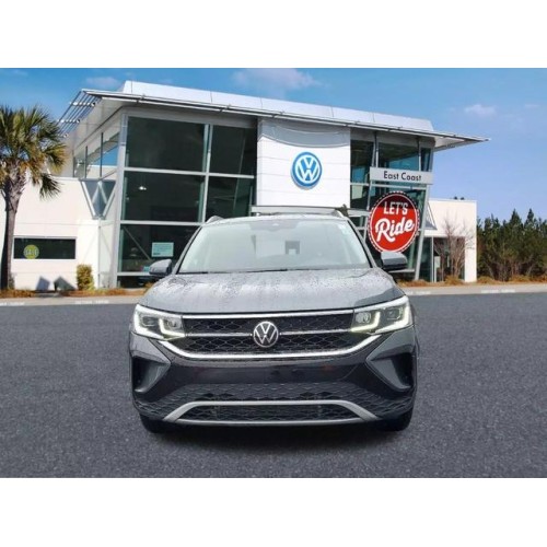 2022 Volkswagen Taos SEL's photo
