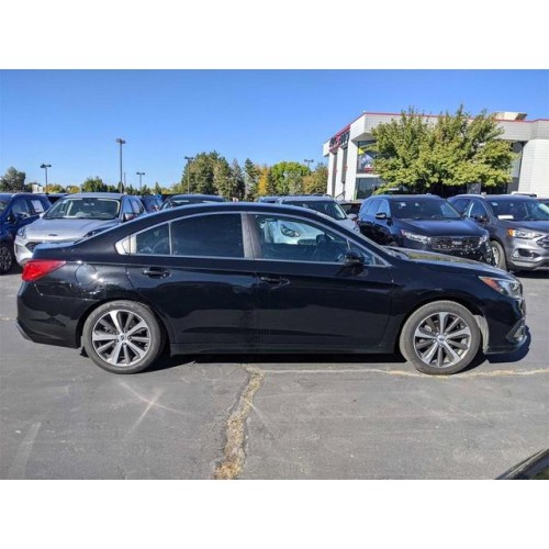 2019 Subaru Legacy Limited's photo
