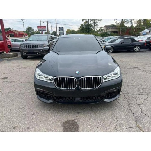 2016 BMW 7 Series 750i's photo