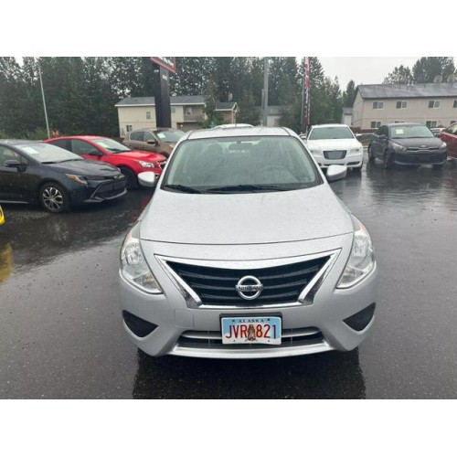 2016 Nissan Versa Sedan SV