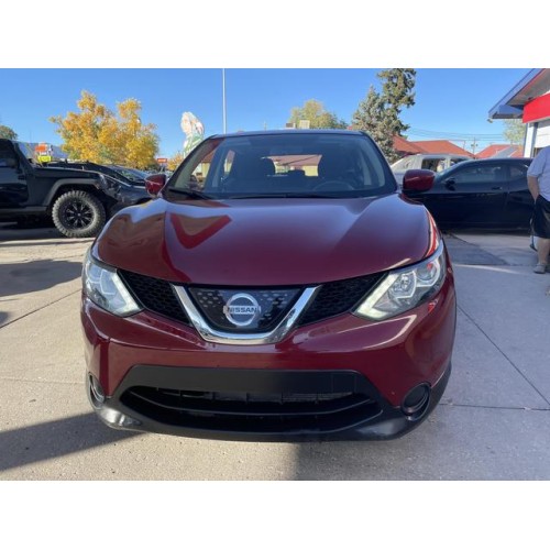 2019 Nissan Rogue Sport S's photo
