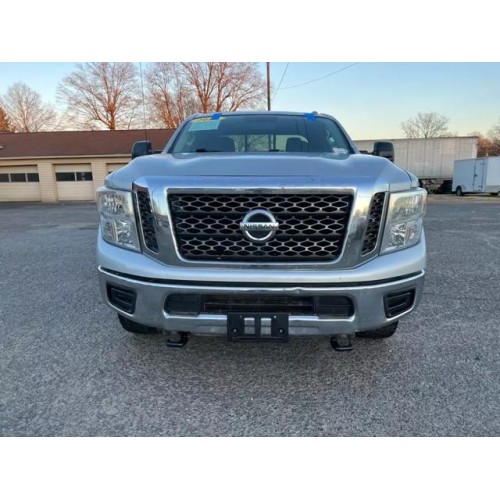 2017 Nissan Titan XD SV