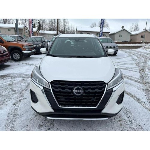 2022 Nissan Kicks SV