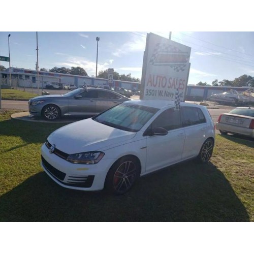 2017 Volkswagen Golf GTI Sport