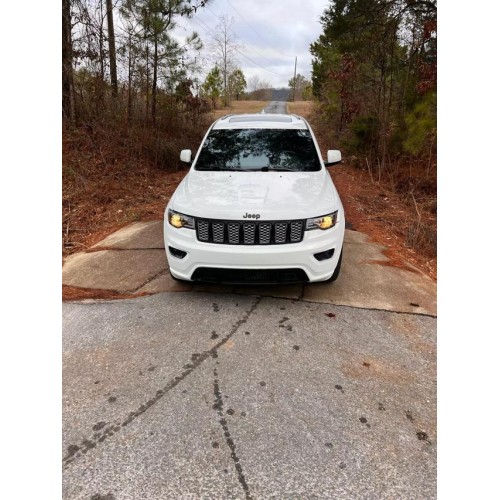 2019 Jeep Grand Cherokee Altitude's photo