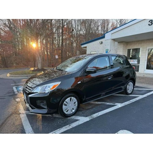 2021 Mitsubishi Mirage ES's photo